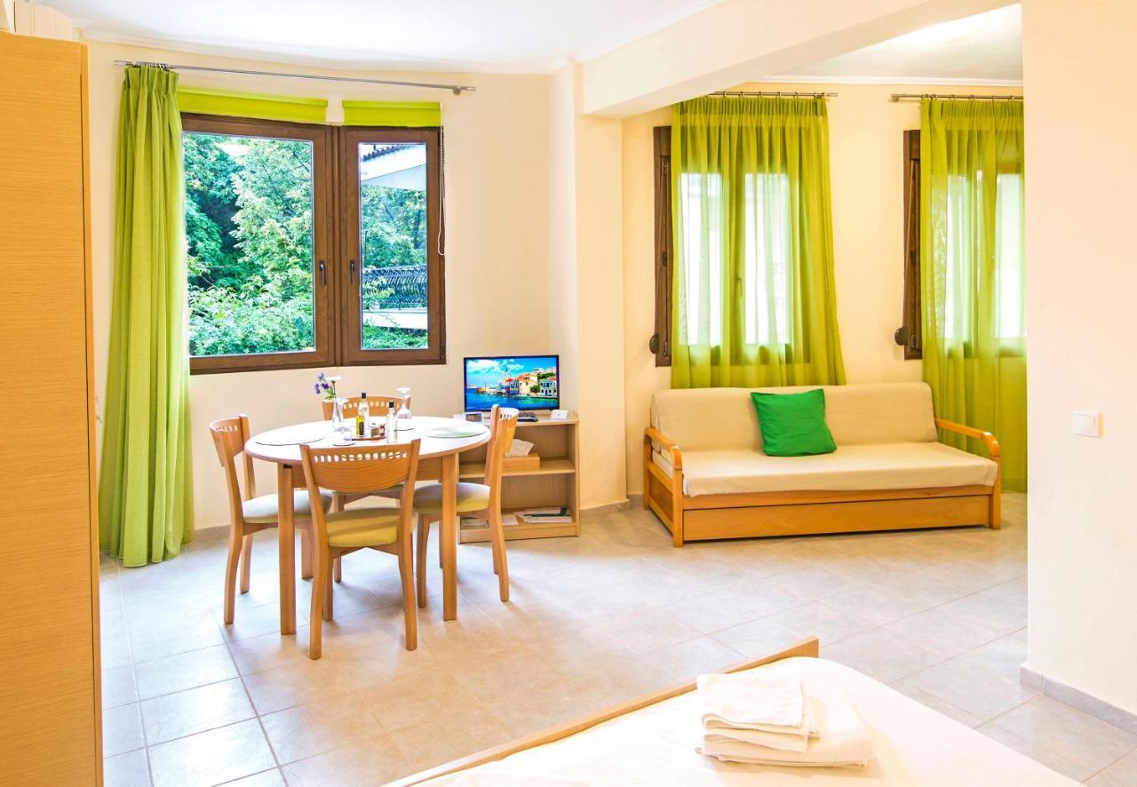 Marina'S Elegance Aparthotel Kriopigi Luaran gambar